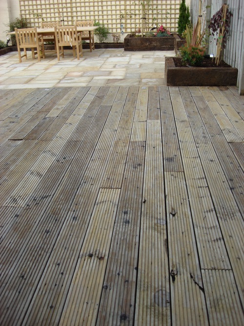 decking-patio-beds.JPG